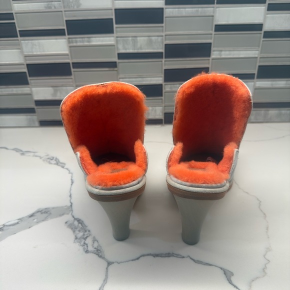 UGG Gray Ankle Boots with Suede Upper and Chunky Sole Eckhaus Latte Size 9 - Picture 2 of 8